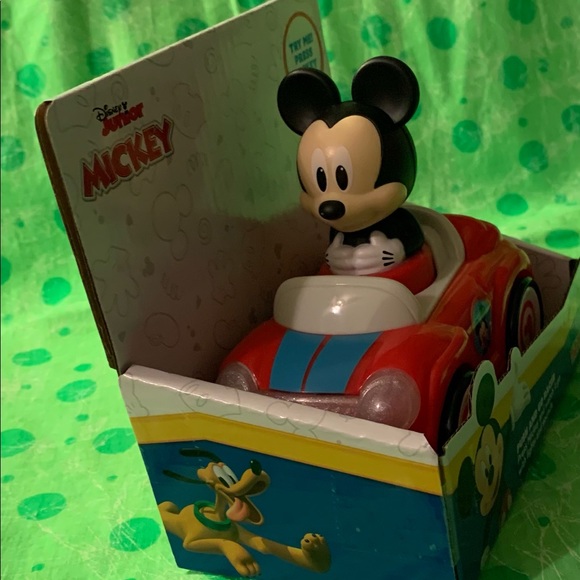 Mickey Mouse Car - Picture 4 of 4